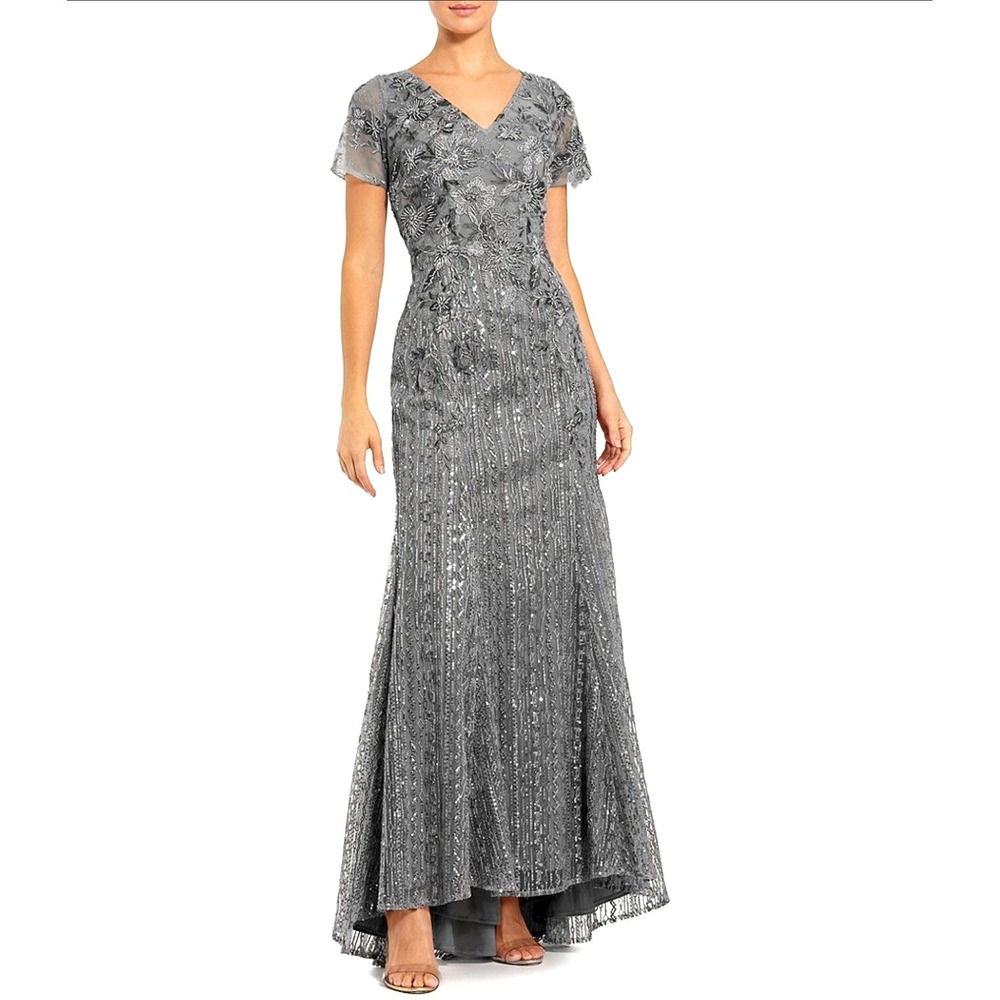 Mac Duggal MSRP $798 Embellished V Neck Trumpet Gown Grey Size 6 20282